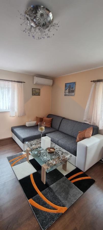 Kod Slaveka Apartment Kostanjevac Exterior foto